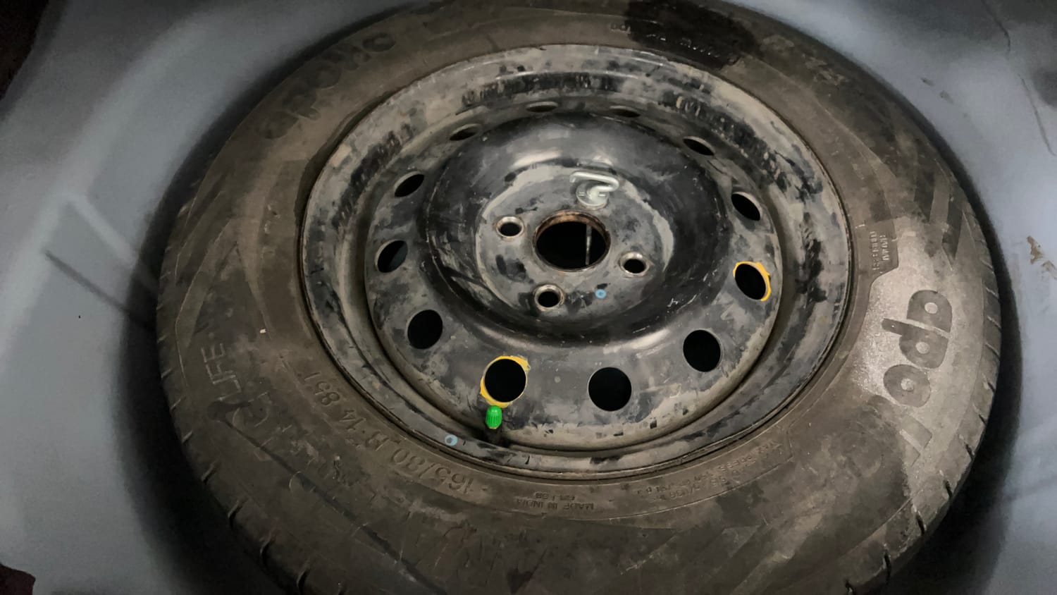 Used 2015 Maruti Suzuki Swift Dzire VXI Petrol Manual tyres SPARE TYRE VIEW