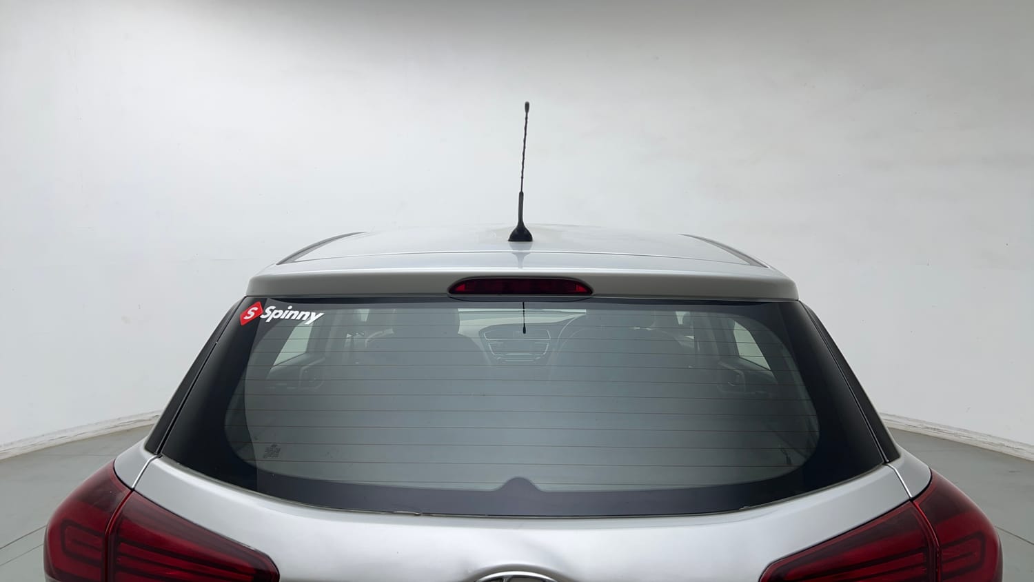 Used 2018 Hyundai Elite i20 Sportz 1.2 Petrol Manual exterior BACK WINDSHIELD VIEW