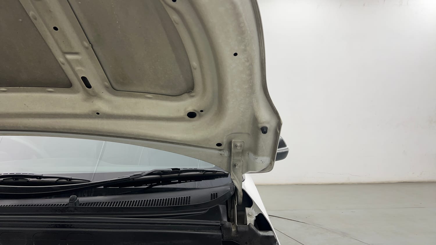 Used 2019 Hyundai Creta SX 1.6 AT Petrol Petrol Automatic engine ENGINE LEFT SIDE HINGE & APRON VIEW