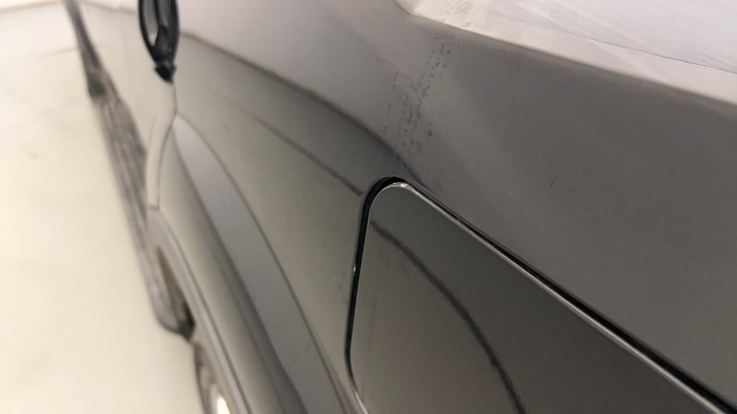 Used 2021 Mahindra XUV500 W9 Diesel Manual dents MINOR SCRATCH