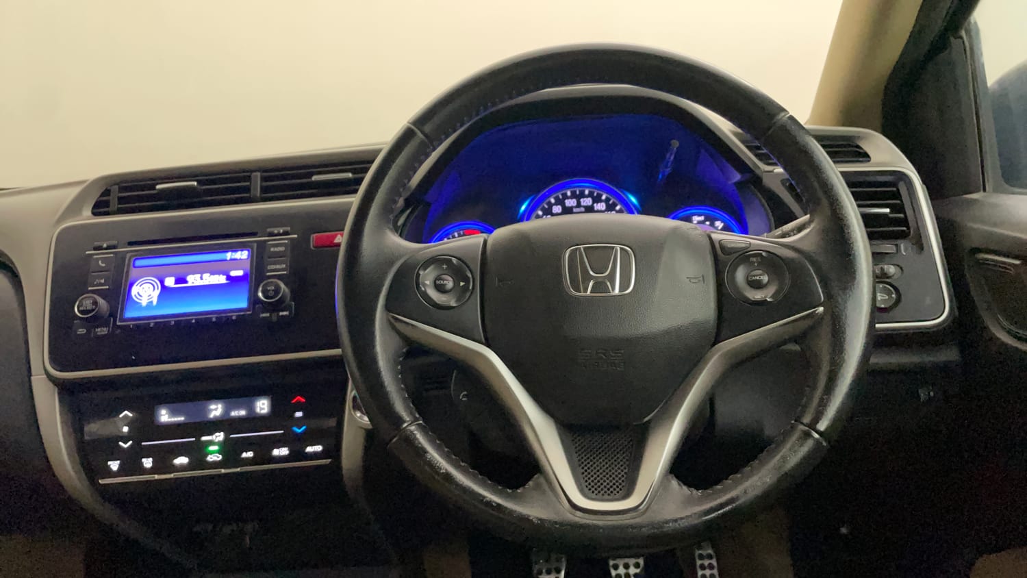 Used 2016 Honda City VX Petrol Manual interior STEERING VIEW