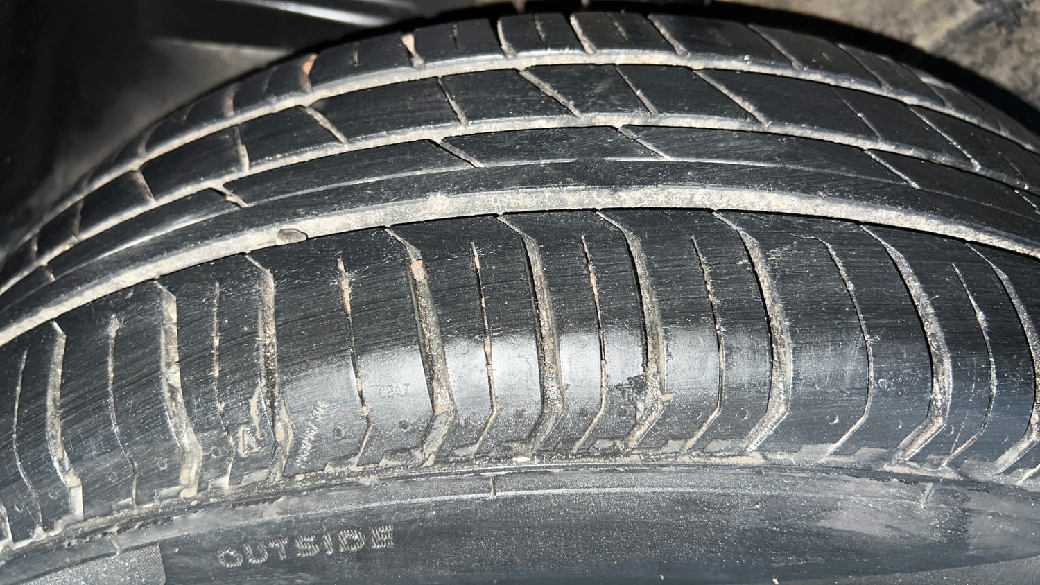 Used 2022 Tata Punch Adventure MT Petrol Manual tyres RIGHT REAR TYRE TREAD VIEW