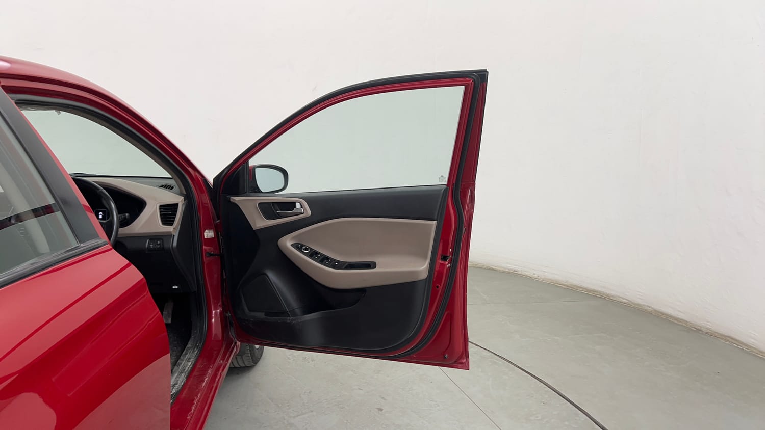 Used 2015 Hyundai Elite i20 Asta 1.2 Petrol Manual interior RIGHT FRONT DOOR OPEN VIEW