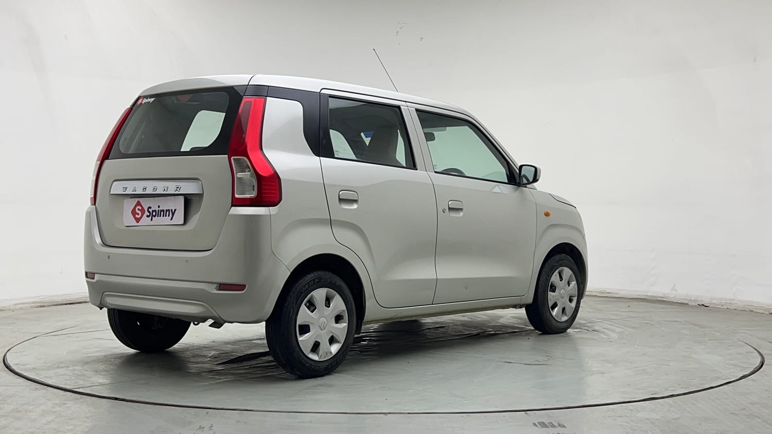 Used 2019 Maruti Suzuki Wagon R VXi 1.0 Petrol Manual exterior RIGHT REAR CORNER VIEW