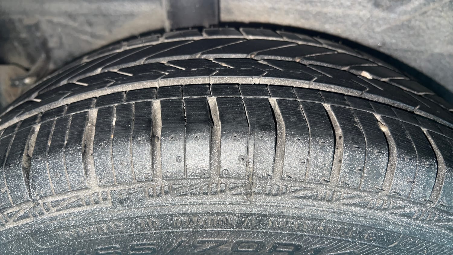 Used 2014 Maruti Suzuki Celerio VXi AMT Petrol Automatic tyres RIGHT REAR TYRE TREAD VIEW