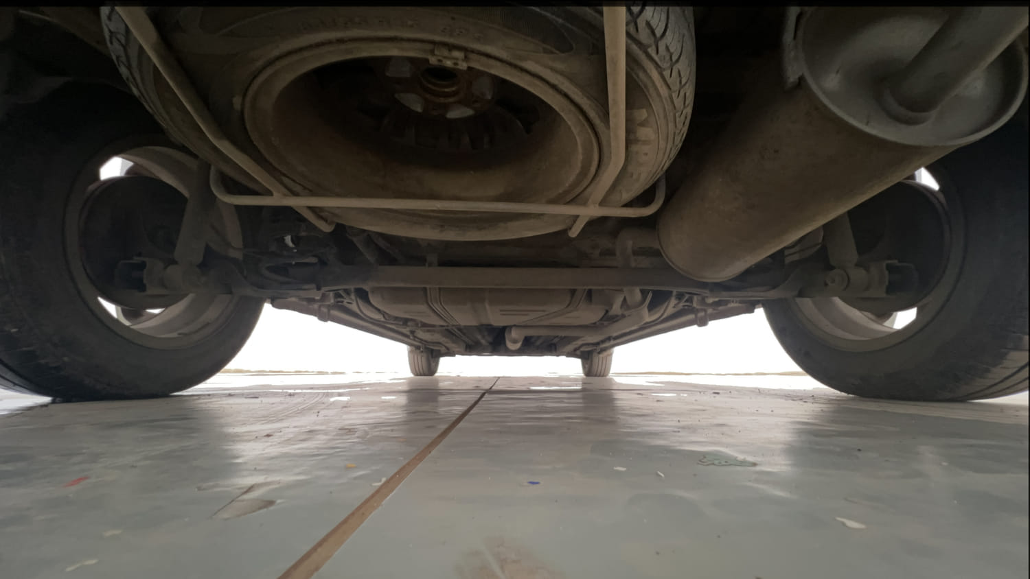 Used 2014 Maruti Suzuki Ertiga ZXi Petrol Manual extra REAR UNDERBODY VIEW (TAKEN FROM REAR)