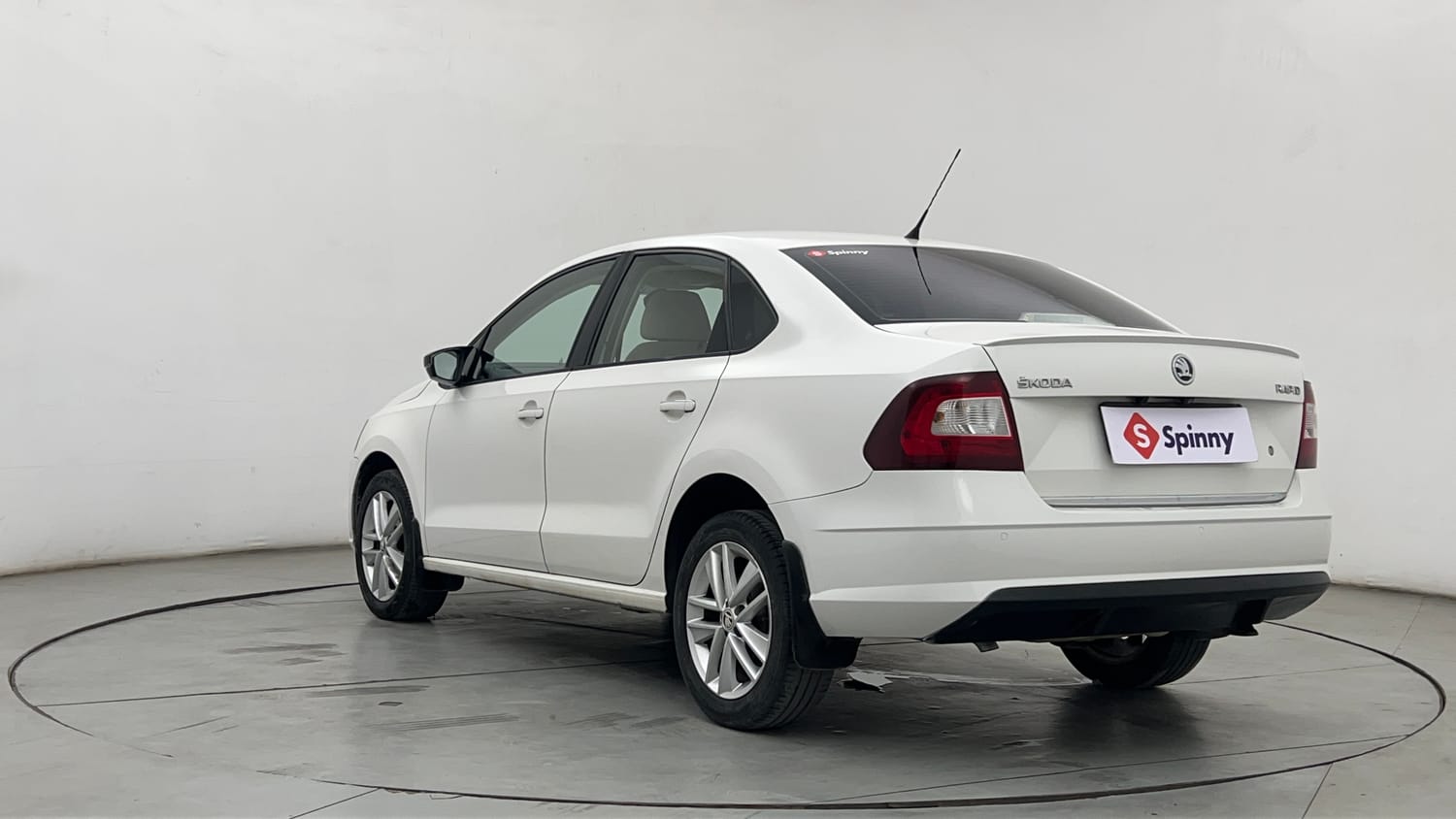 Used 2018 Skoda Rapid Style 1.6 MPI Petrol Manual exterior LEFT REAR CORNER VIEW