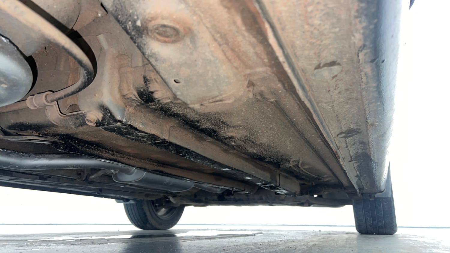 Used 2018 Hyundai Verna SX 1.6 VTVT Petrol Manual extra REAR RIGHT UNDERBODY VIEW