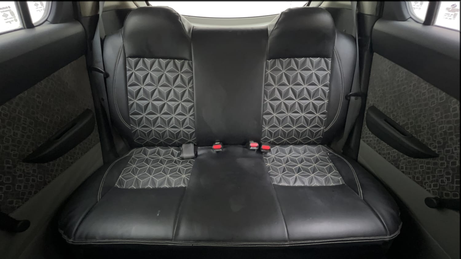 Used 2018 Maruti Suzuki Alto 800 LXi Petrol Manual interior REAR SEAT CONDITION VIEW