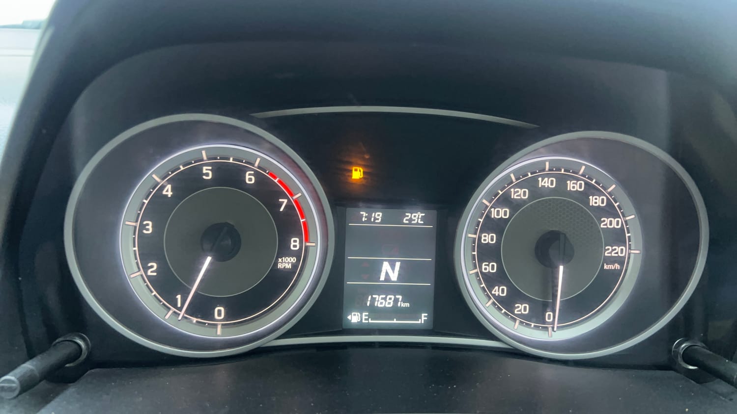 Used 2019 Maruti Suzuki Dzire VXi AMT Petrol Automatic interior CLUSTERMETER VIEW