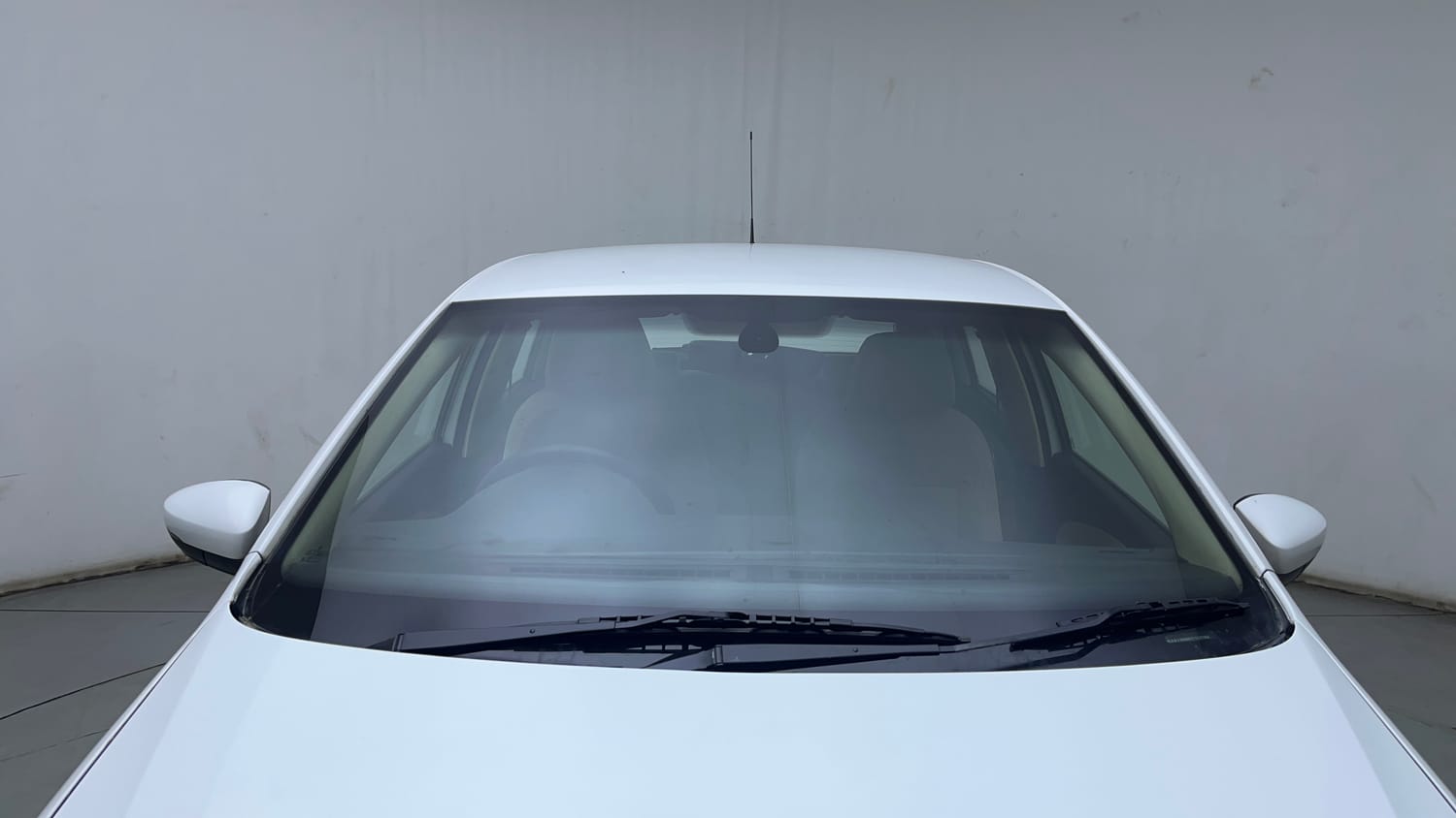 Used 2017 Volkswagen Polo Highline1.5L (D) Diesel Manual exterior FRONT WINDSHIELD VIEW