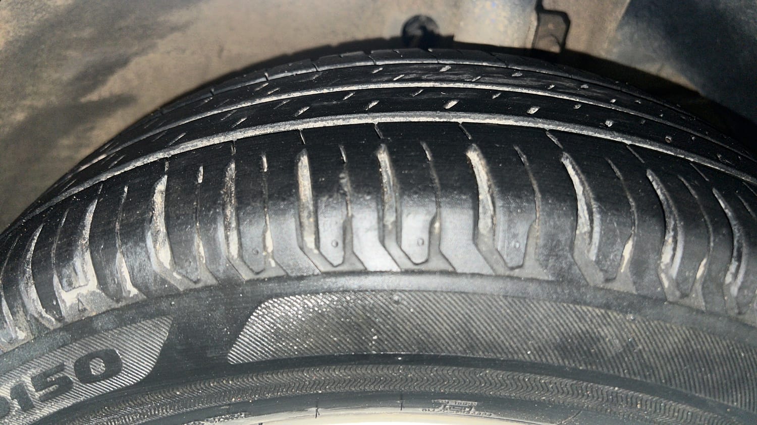 Used 2020 Maruti Suzuki Dzire ZXi Petrol Manual tyres RIGHT FRONT TYRE TREAD VIEW