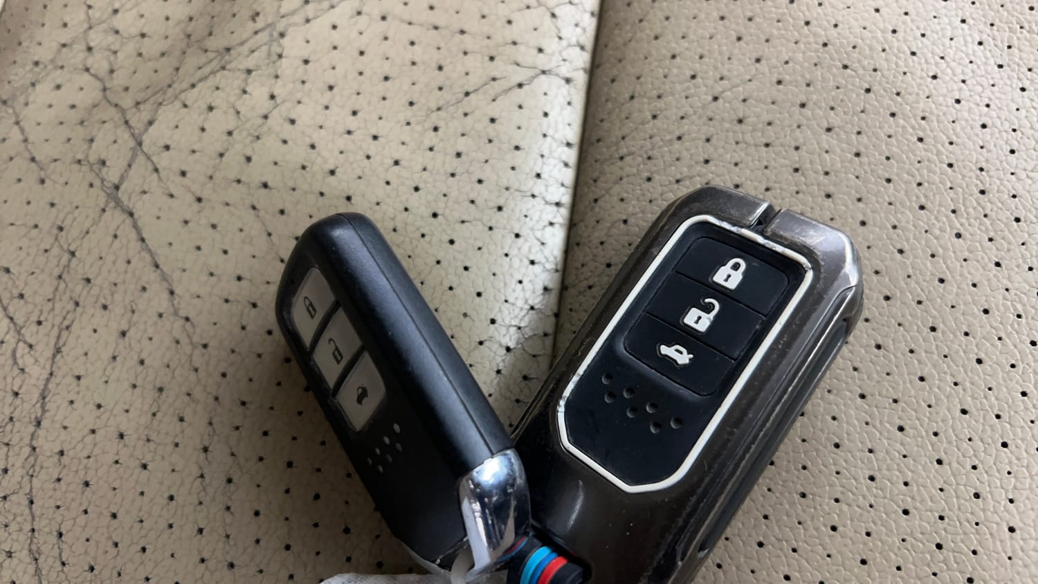 Used 2016 Honda City VX (O) MT BL Petrol Manual extra CAR KEY VIEW