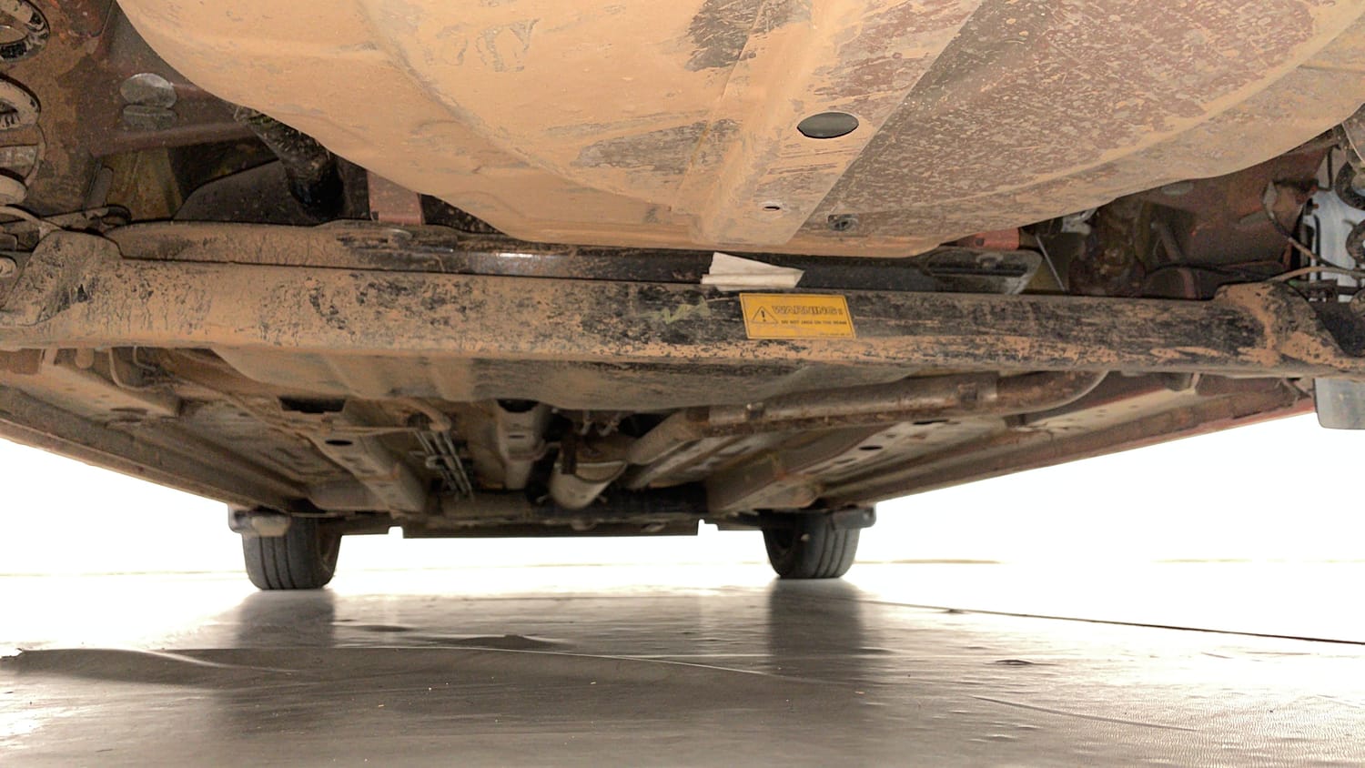Used 2025 Tata Altroz Pure S Petrol 5AMT Petrol Automatic extra REAR UNDERBODY VIEW (TAKEN FROM REAR)