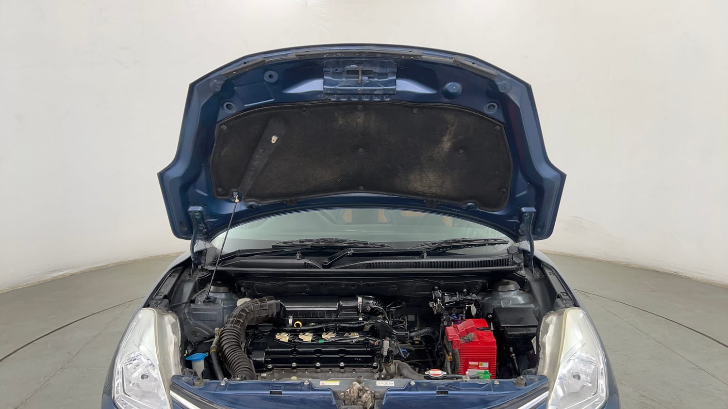 Used 2016 Maruti Suzuki Baleno Zeta 1.2 Petrol Manual engine ENGINE & BONNET OPEN FRONT VIEW