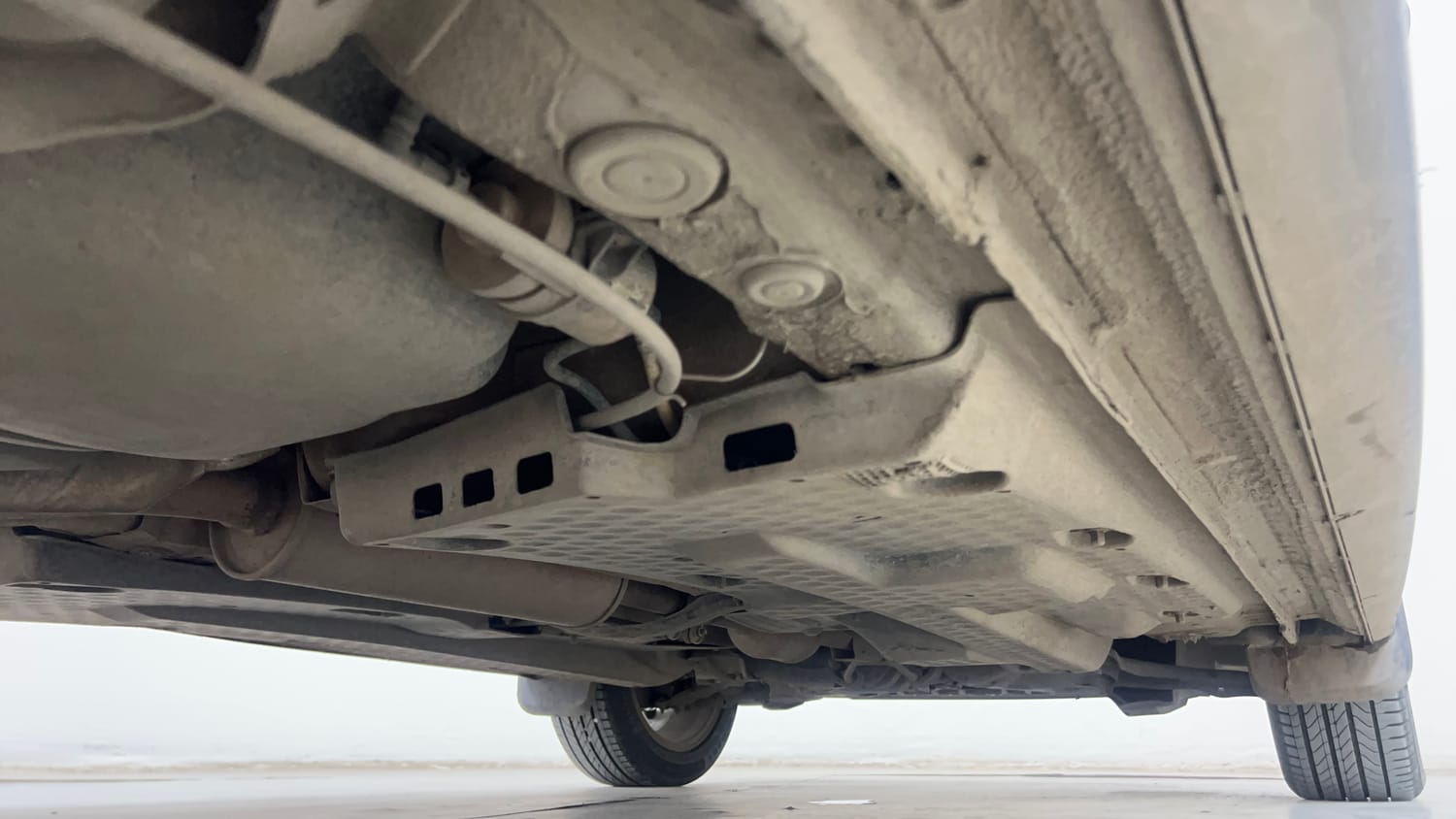 Used 2020 Volkswagen Polo Highline Plus 1.0L TSI Petrol Manual extra REAR RIGHT UNDERBODY VIEW