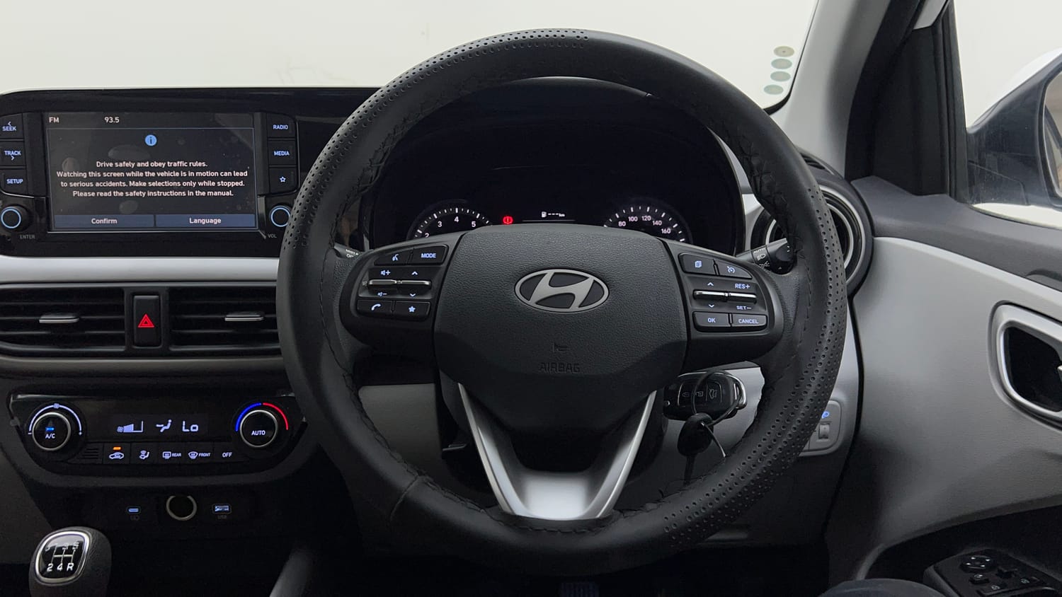 Used 2025 Hyundai Grand i10 Nios Sportz 1.2 Kappa VTVT Petrol Manual interior STEERING VIEW