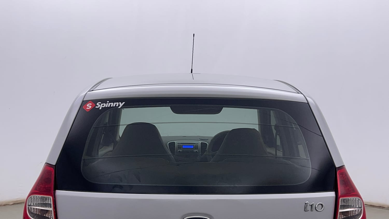 Used 2015 Hyundai i10 Magna 1.1 iRDE2 Petrol Manual exterior BACK WINDSHIELD VIEW