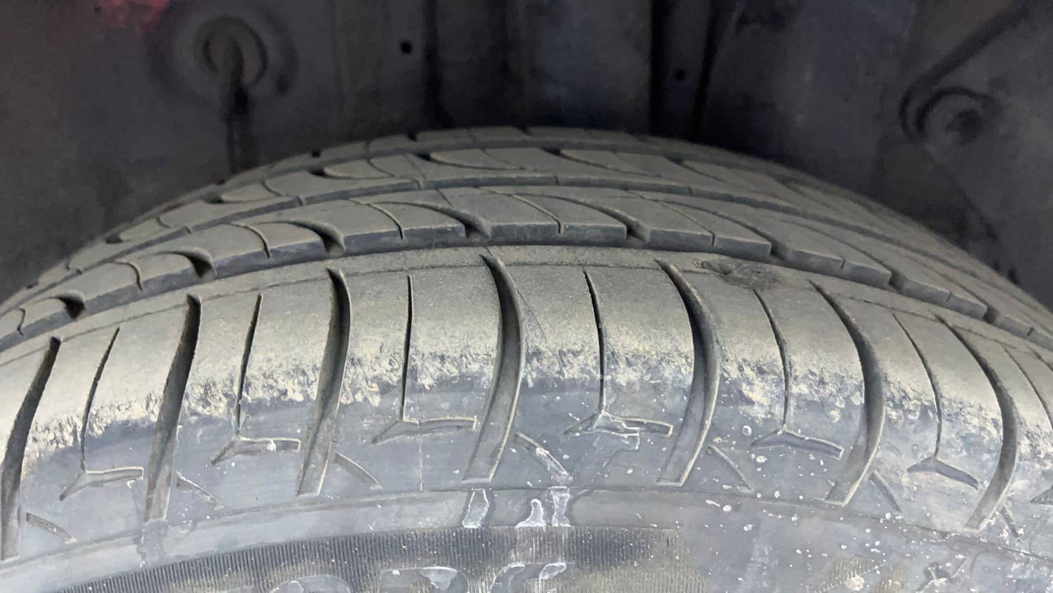 Used 2017 Hyundai Elite i20 Asta 1.2 Dual Tone Petrol Manual tyres LEFT REAR TYRE TREAD VIEW