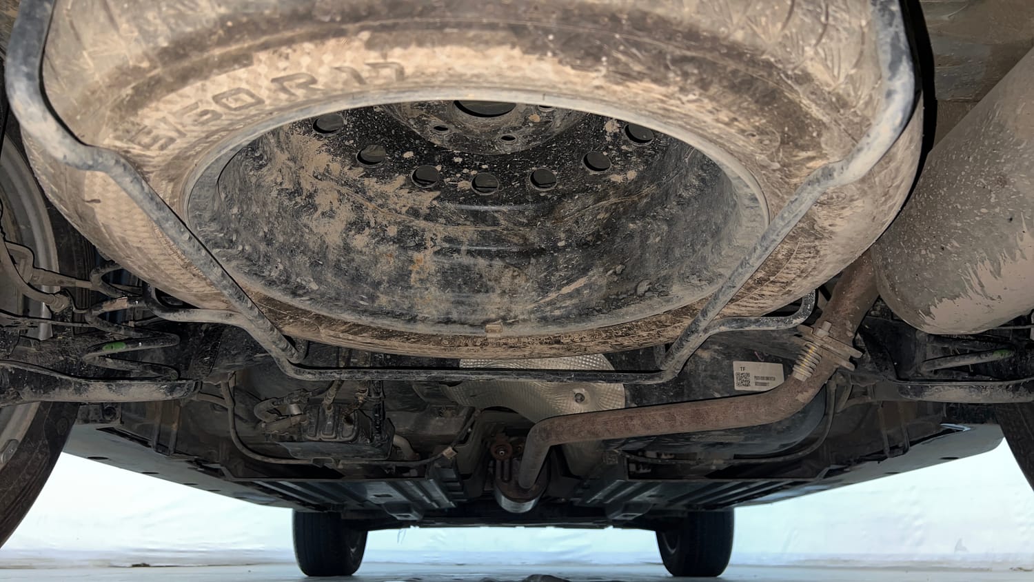 Used 2024 Toyota Urban Cruiser Hyryder V Hybrid Hybrid Automatic extra REAR UNDERBODY VIEW (TAKEN FROM REAR)