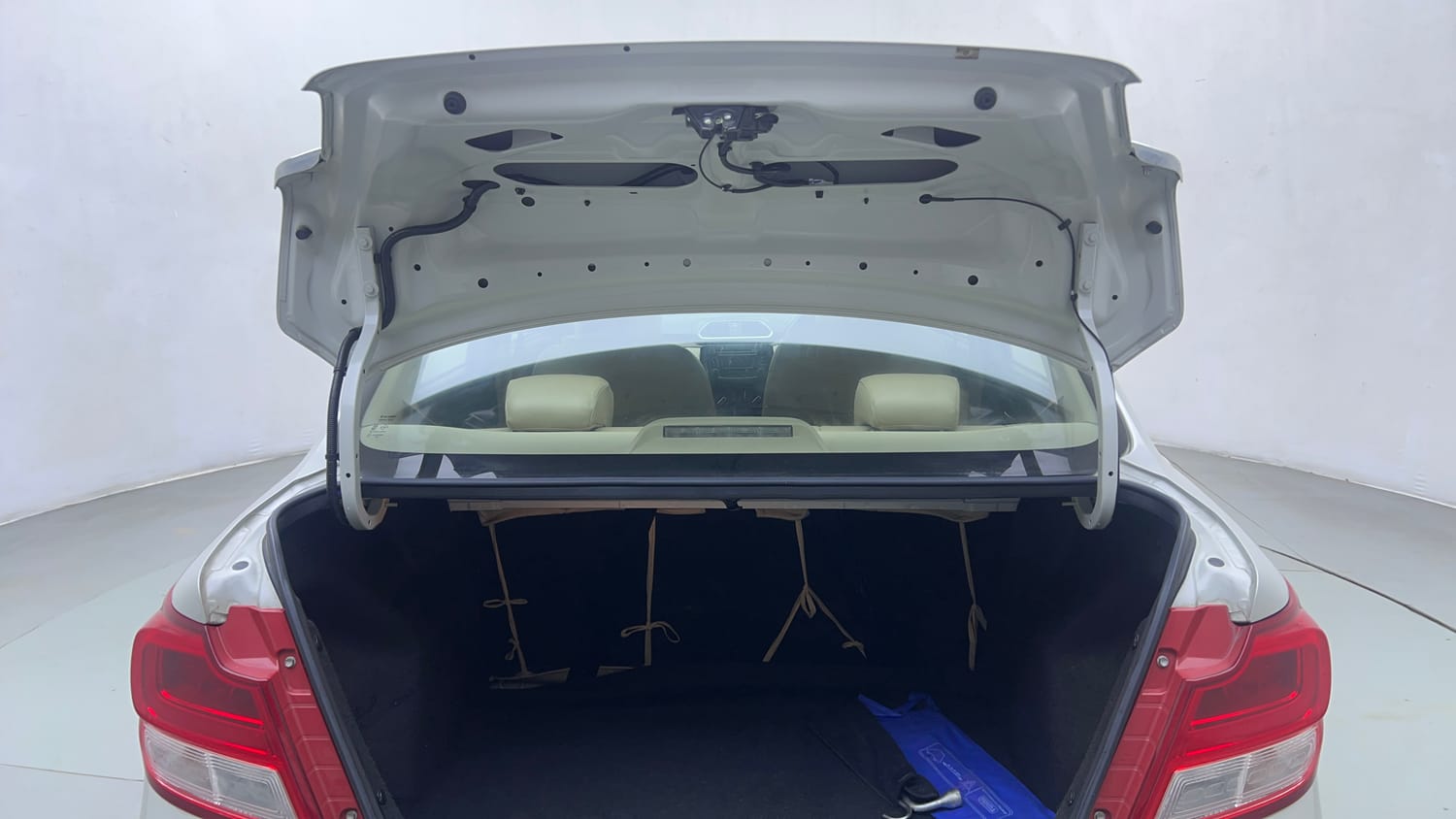 Used 2019 Maruti Suzuki Dzire VXi AMT Petrol Automatic interior DICKY DOOR OPEN VIEW