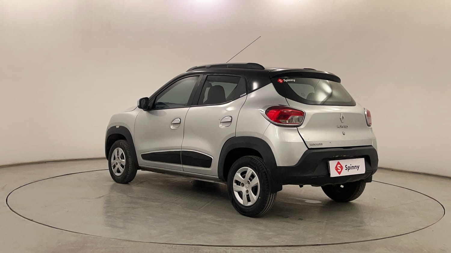 Used 2016 Renault Kwid RXT Opt Petrol Manual exterior LEFT REAR CORNER VIEW