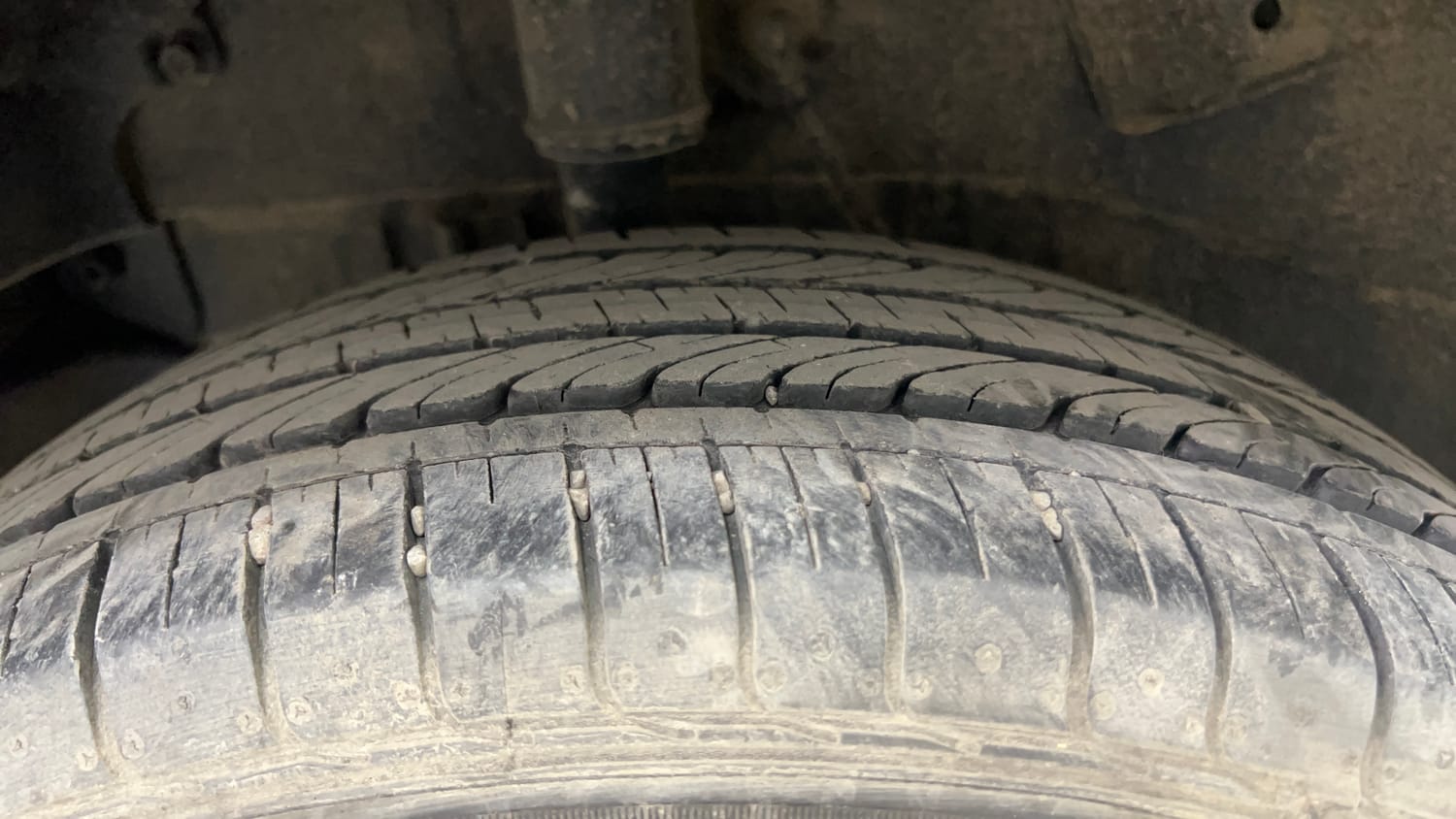 Used 2022 Tata Nexon XM Petrol Manual tyres RIGHT REAR TYRE TREAD VIEW
