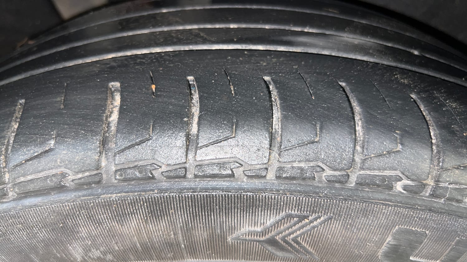 Used 2025 Hyundai Creta N-Line N10 1.5 Turbo MT Dual Tone Petrol Manual tyres RIGHT REAR TYRE TREAD VIEW