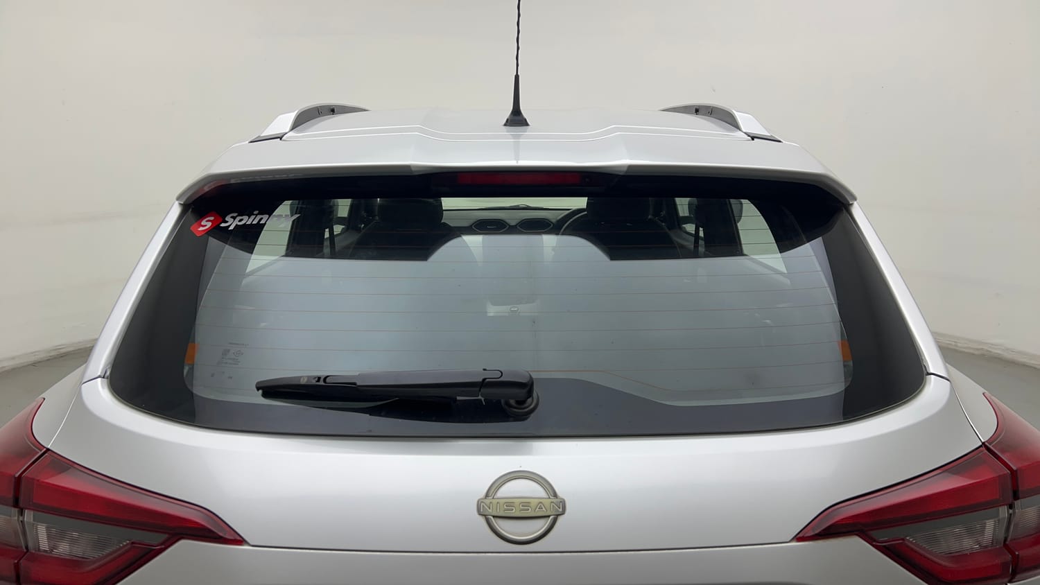 Used 2021 Nissan Magnite XE Petrol Manual exterior BACK WINDSHIELD VIEW