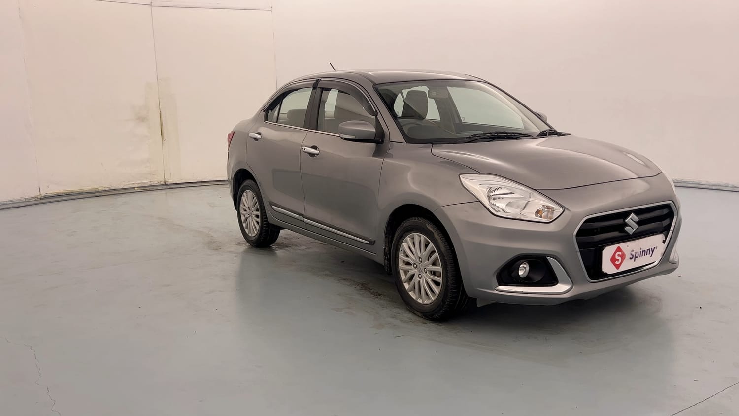 Used 2020 Maruti Suzuki Dzire ZXi Petrol Manual exterior RIGHT FRONT CORNER VIEW