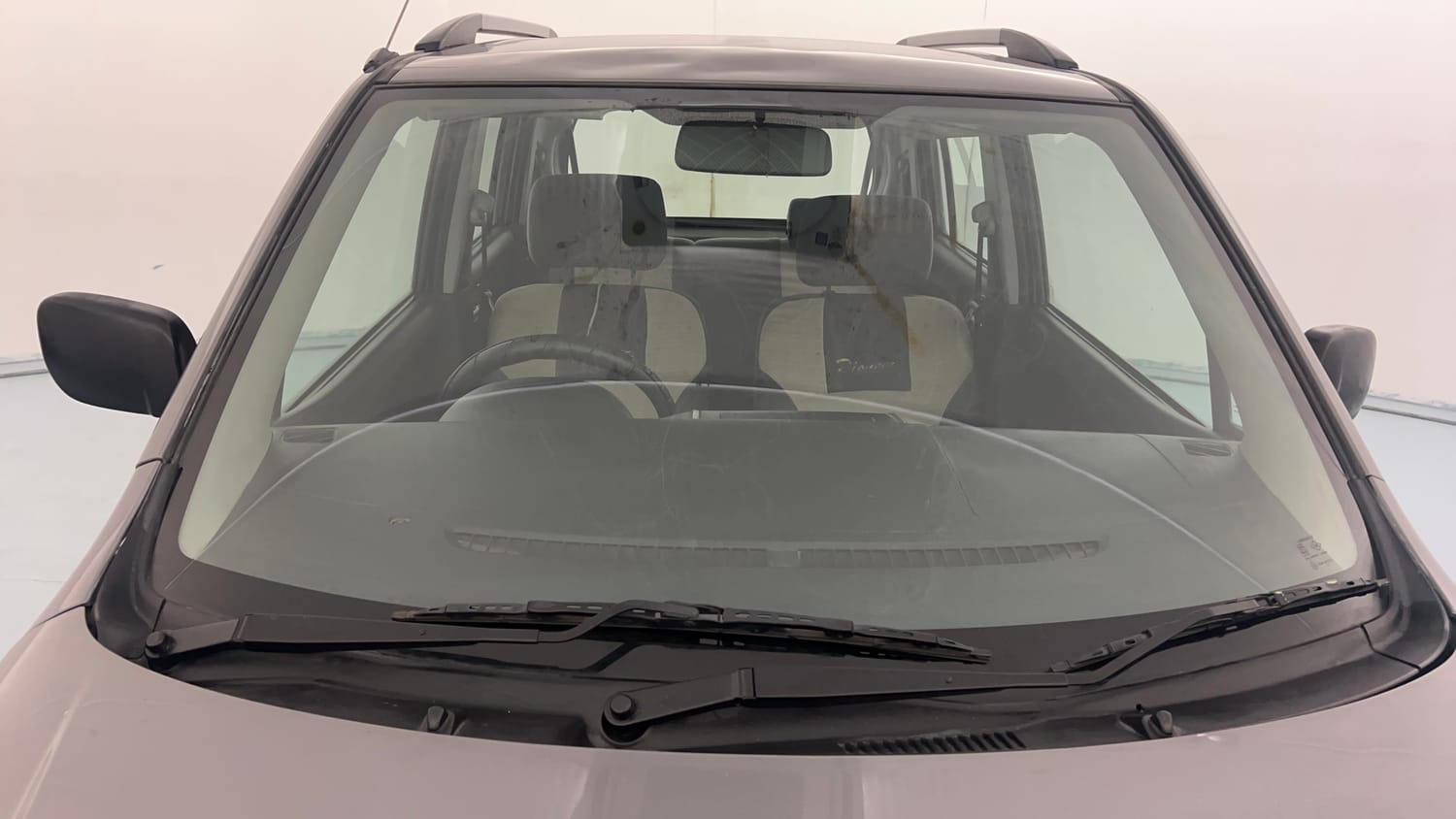 Used 2012 Maruti Suzuki Wagon R LXi Petrol Manual exterior FRONT WINDSHIELD VIEW