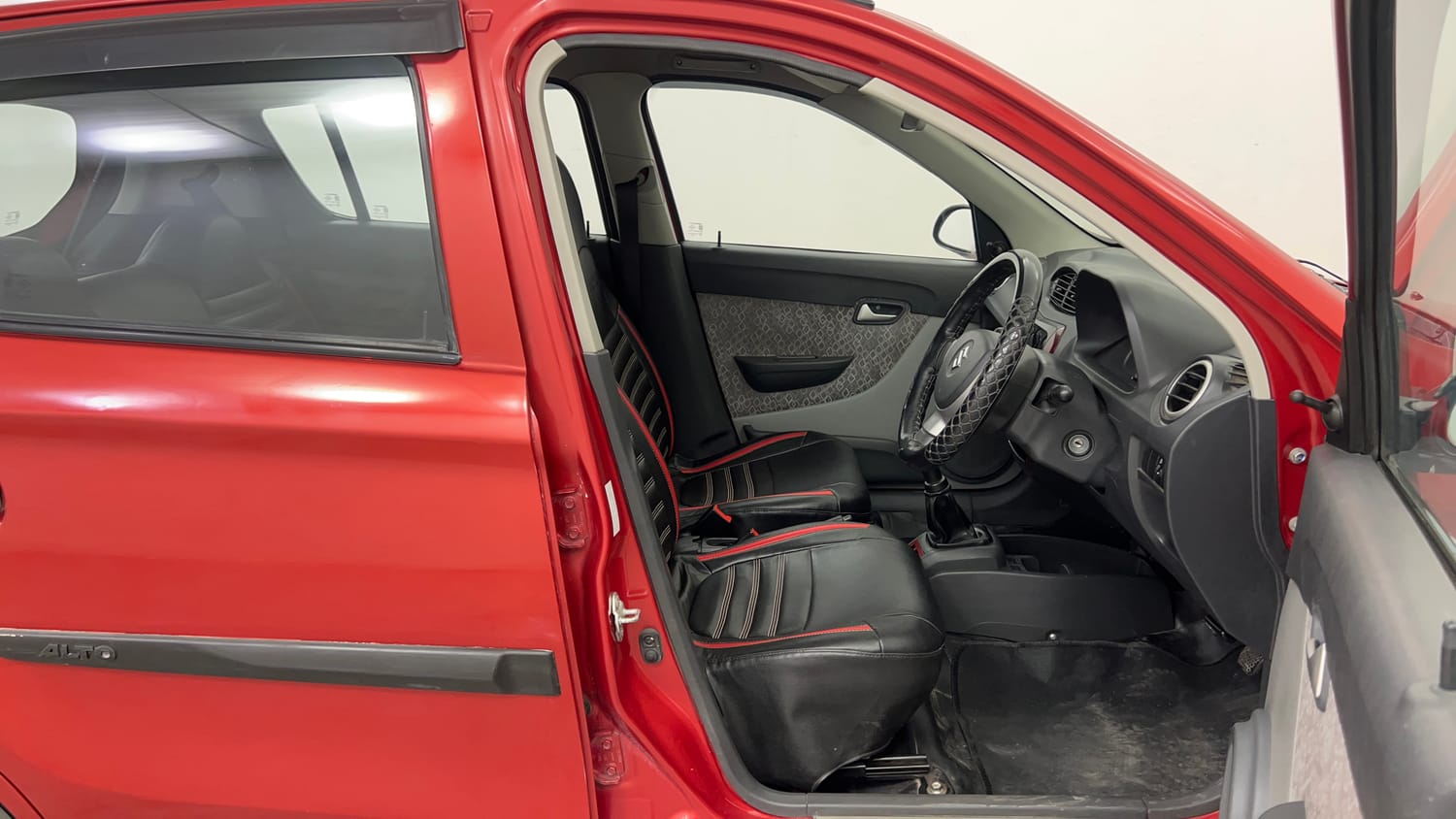 Used 2016 Maruti Suzuki Alto 800 Vxi Petrol Manual interior RIGHT SIDE FRONT DOOR CABIN VIEW