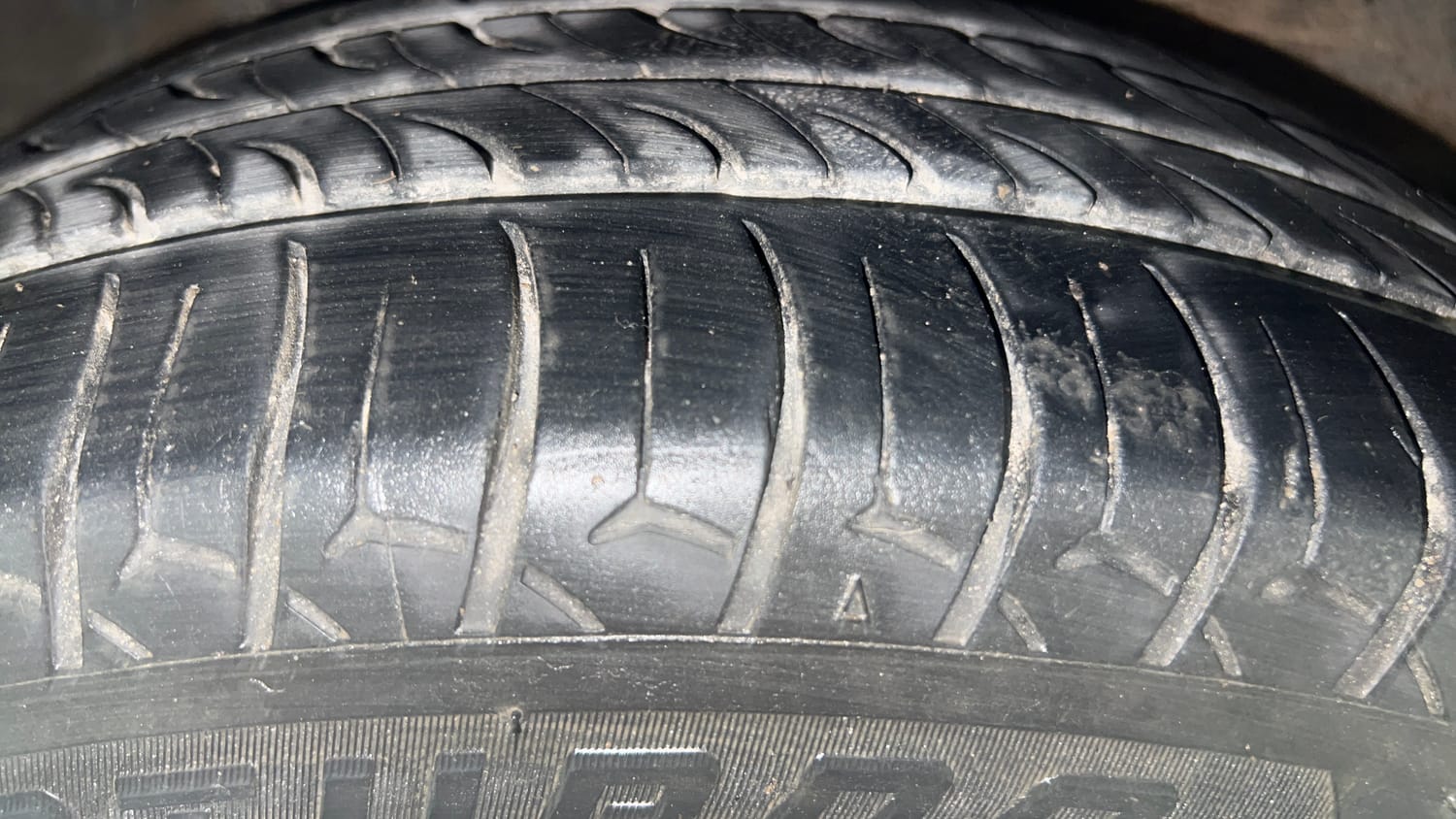 Used 2020 Honda Amaze 1.2 VX CVT Petrol Petrol Automatic tyres RIGHT REAR TYRE TREAD VIEW