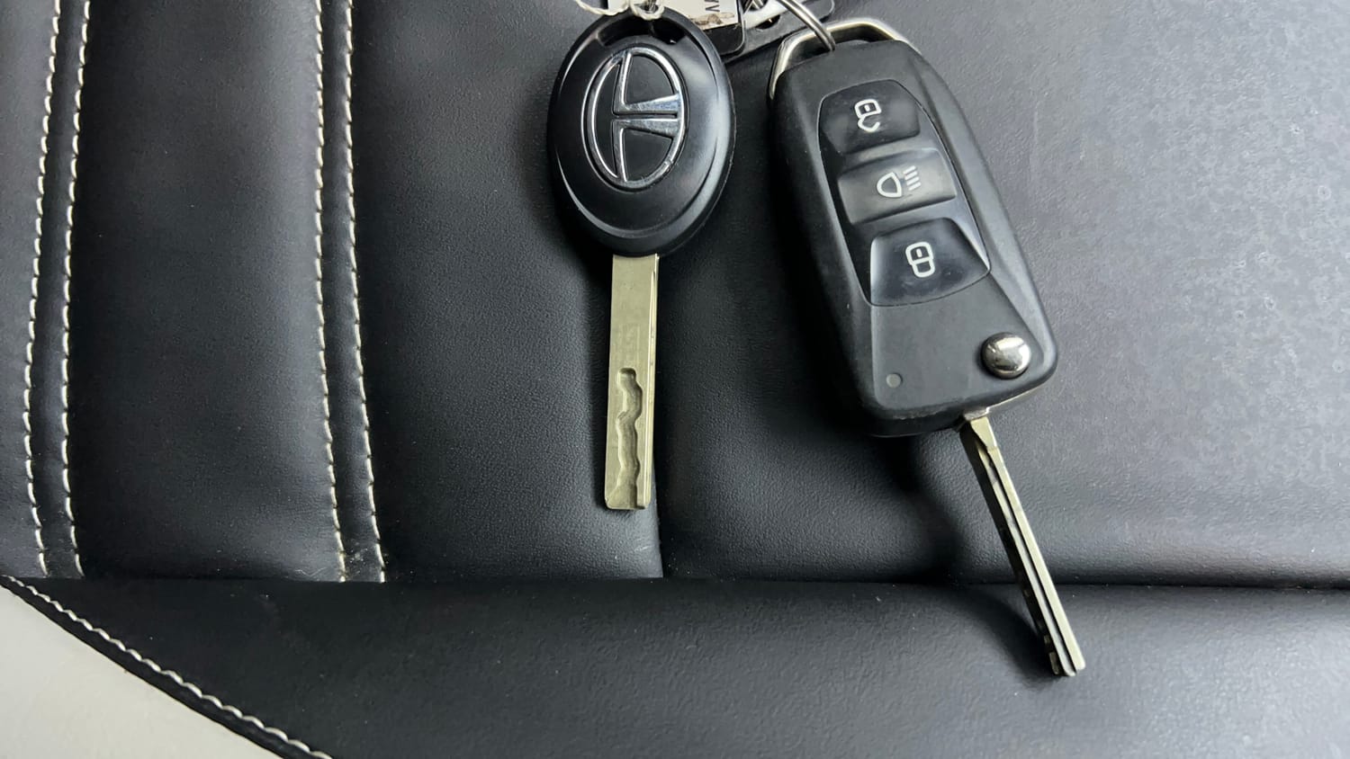 Used 2022 Tata Punch Adventure MT Petrol Manual extra CAR KEY VIEW