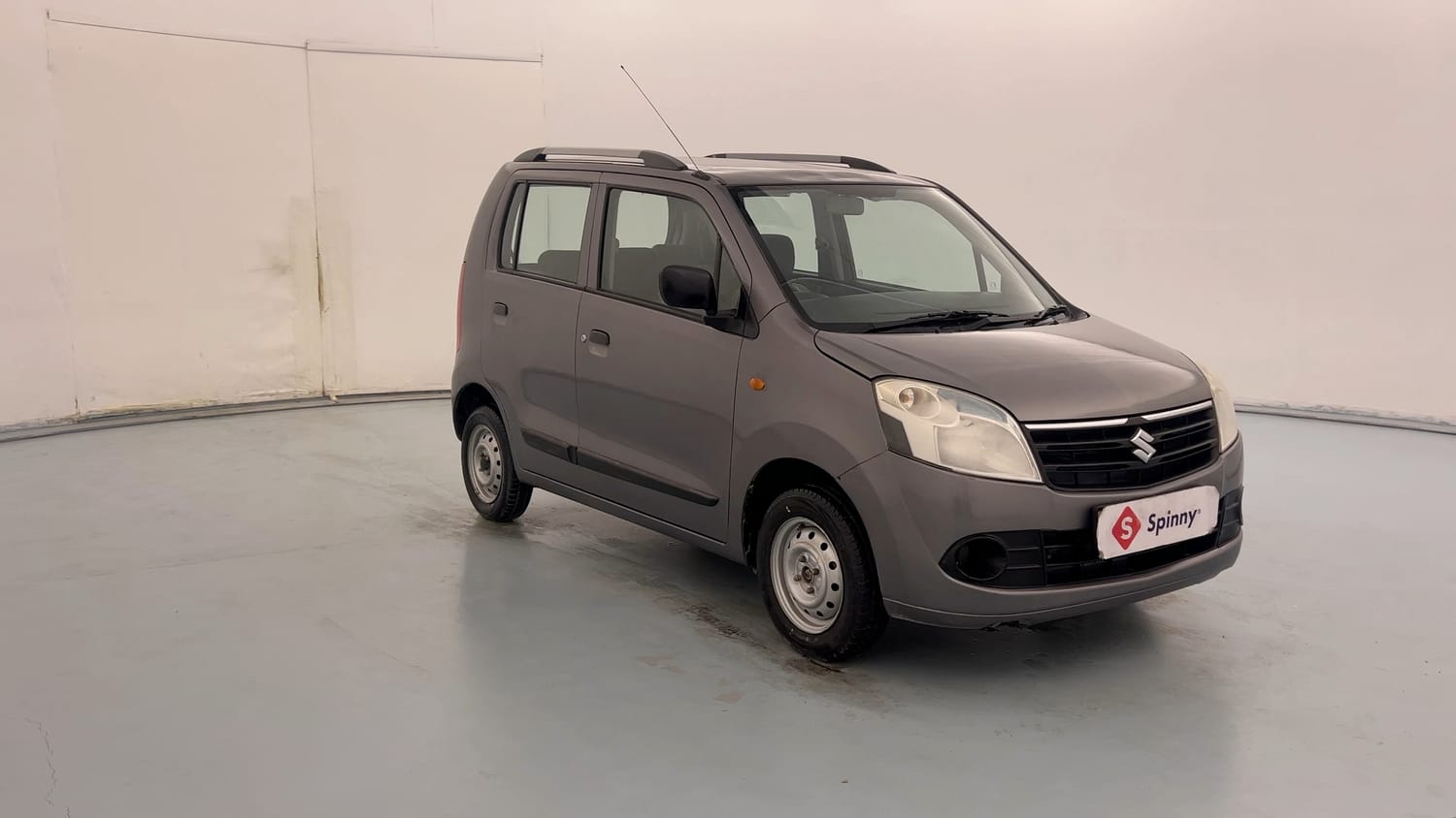 Used 2012 Maruti Suzuki Wagon R LXi Petrol Manual exterior RIGHT FRONT CORNER VIEW