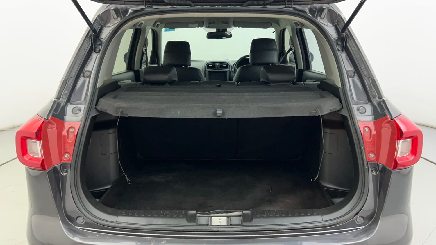 Used 2022 Toyota Urban Cruiser Premium Grade AT Petrol Automatic interior DICKY INSIDE VIEW