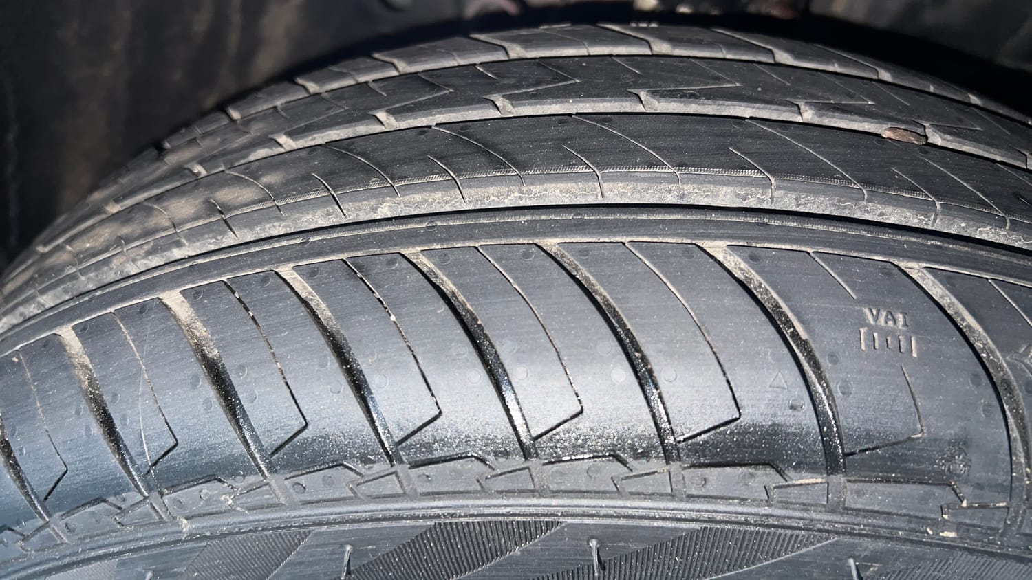 Used 2019 Honda Amaze 1.2 V CVT Petrol Petrol Automatic tyres RIGHT FRONT TYRE TREAD VIEW