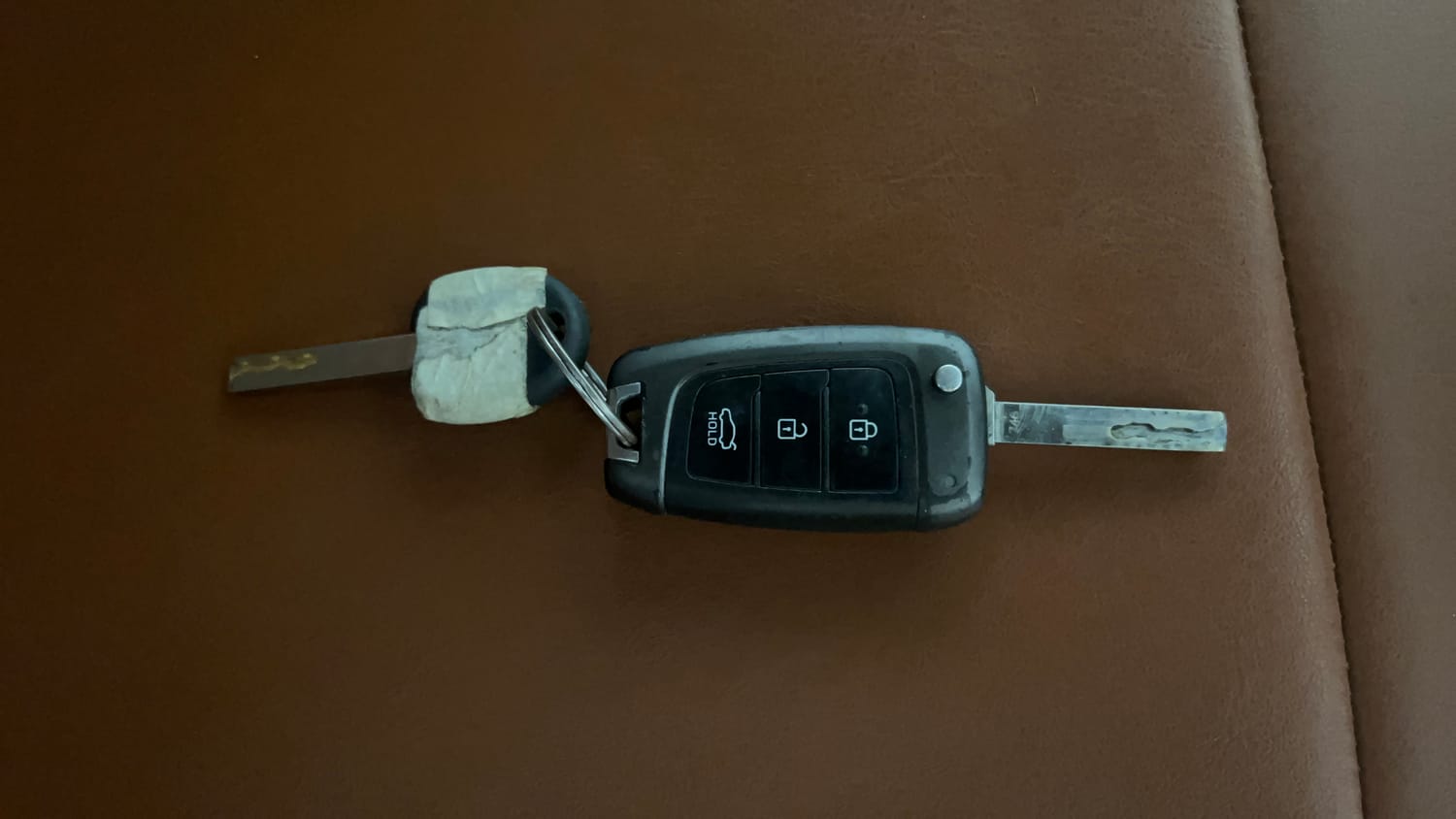 Used 2018 Hyundai Verna SX 1.6 VTVT Petrol Manual extra CAR KEY VIEW