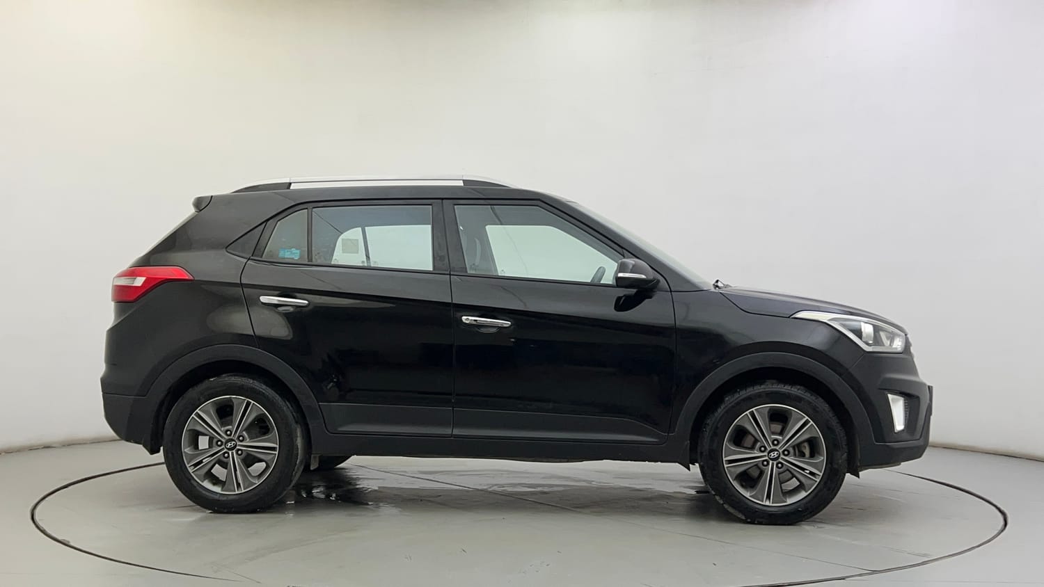 Used 2017 Hyundai Creta 1.6 SX Plus AT Petrol Petrol Automatic exterior RIGHT SIDE VIEW