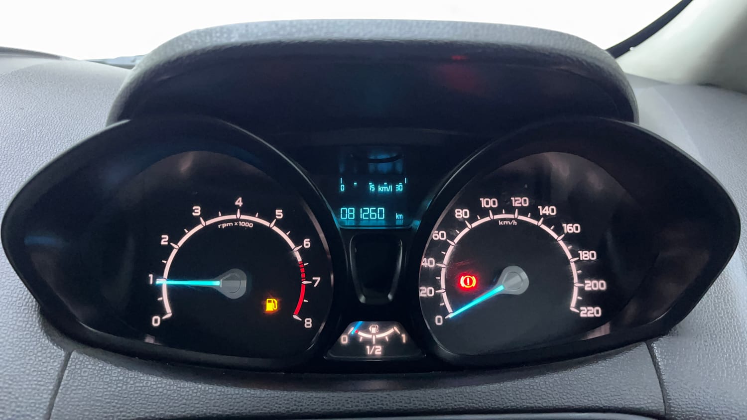 Used 2016 Ford EcoSport Trend 1.5L Ti-VCT Petrol Manual interior CLUSTERMETER VIEW