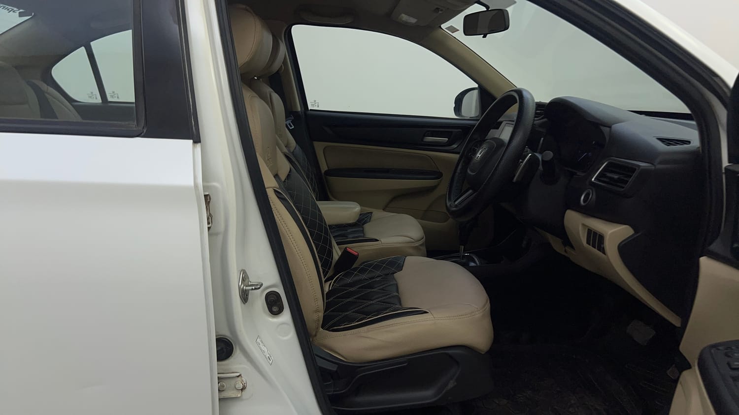 Used 2020 Honda Amaze 1.2 VX CVT Petrol Petrol Automatic interior RIGHT SIDE FRONT DOOR CABIN VIEW