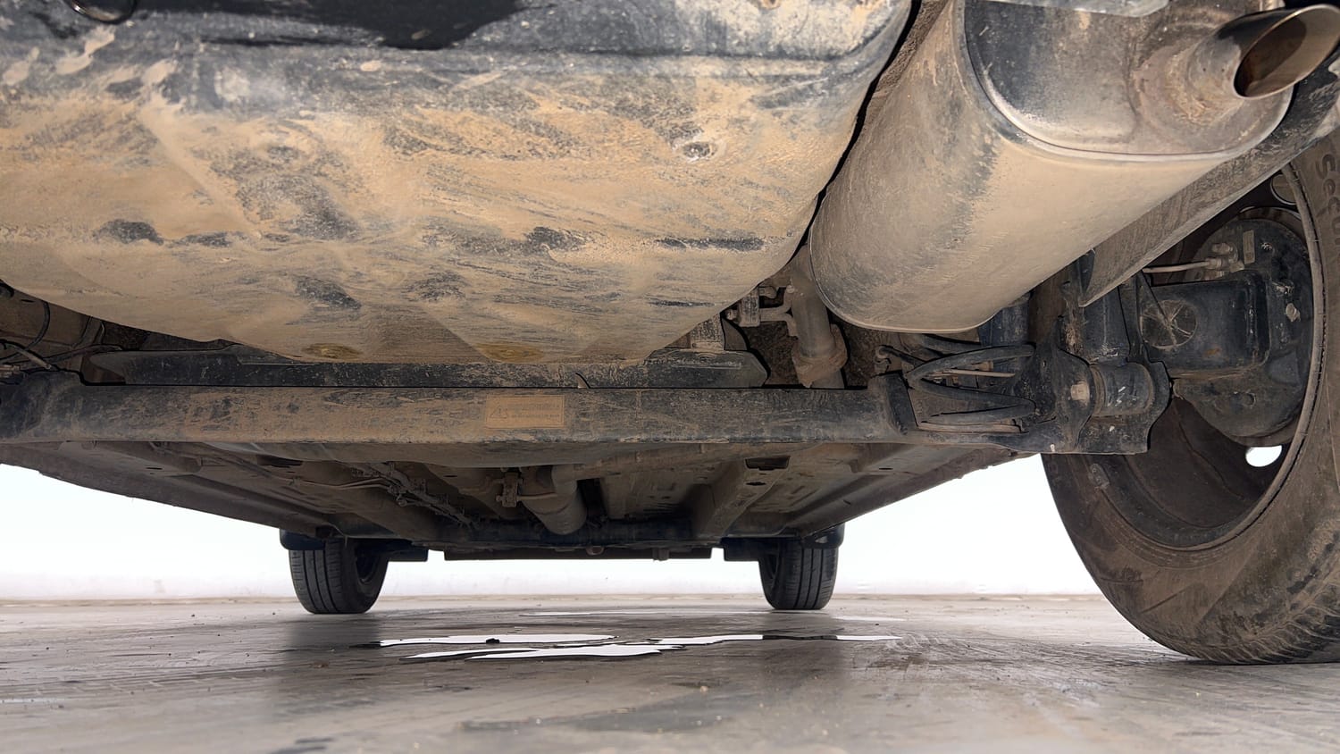 Used 2023 Tata Punch Pure MT Petrol Manual extra REAR UNDERBODY VIEW (TAKEN FROM REAR)
