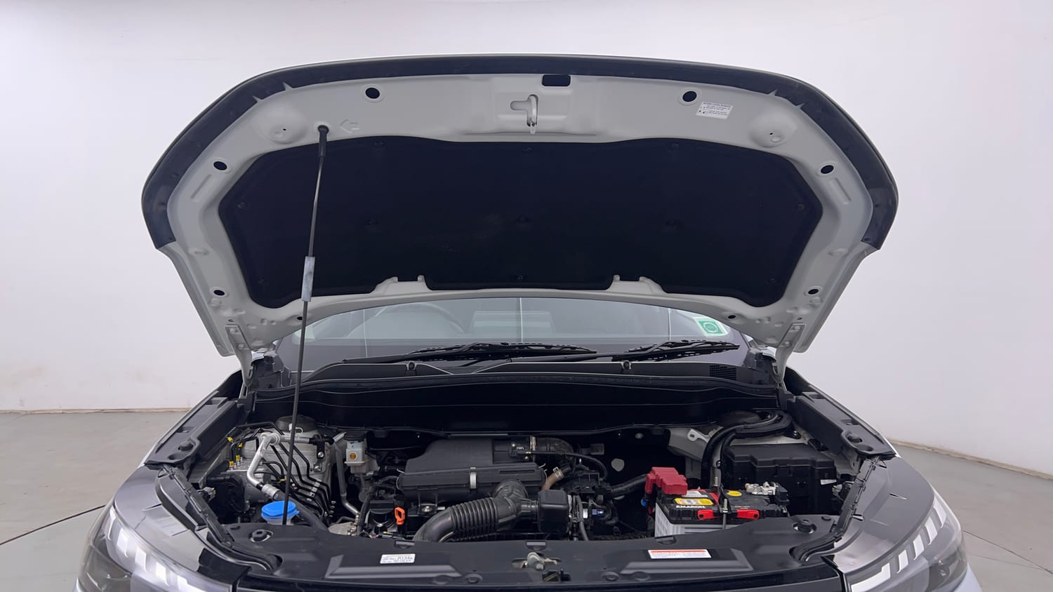 Used 2026 Maruti Suzuki Victoris LXI MT 2W Petrol Manual engine ENGINE & BONNET OPEN FRONT VIEW
