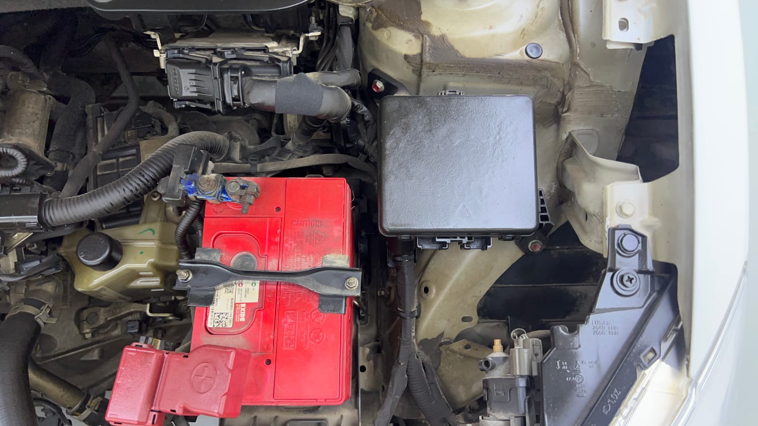 Used 2017 Maruti Suzuki Dzire VXi AMT Petrol Automatic engine ENGINE LEFT SIDE VIEW