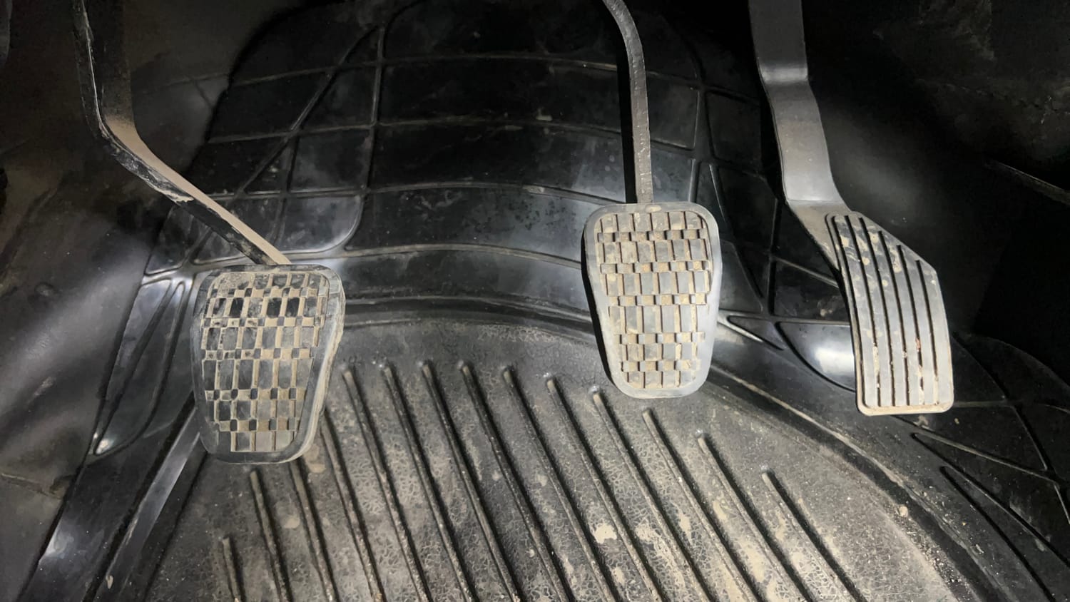 Used 2022 Tata Nexon XM Petrol Manual interior PEDALS VIEW