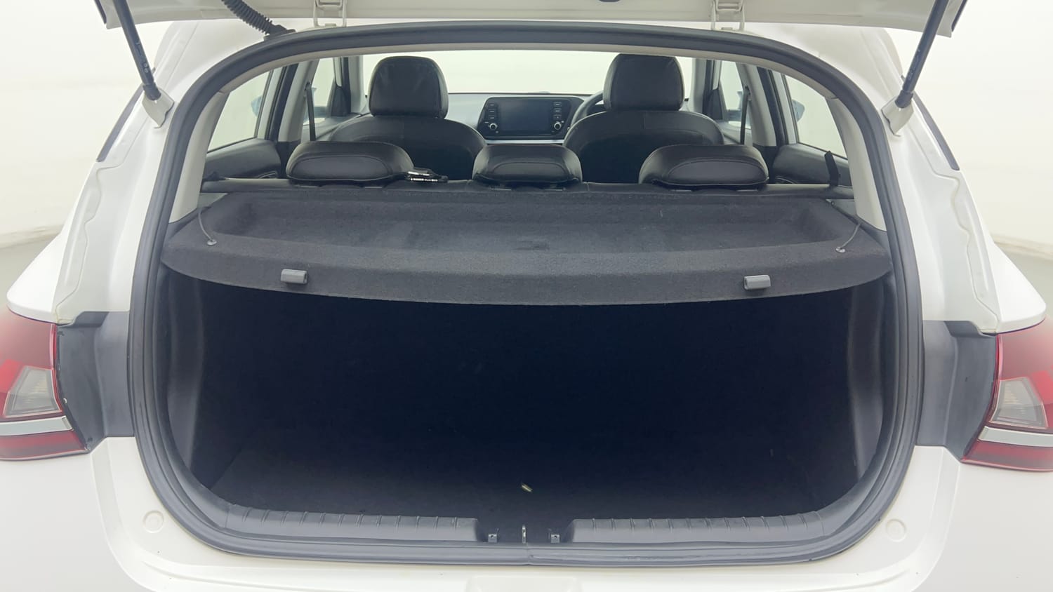 Used 2024 Hyundai i20 Sportz 1.2 MT Petrol Manual interior DICKY INSIDE VIEW