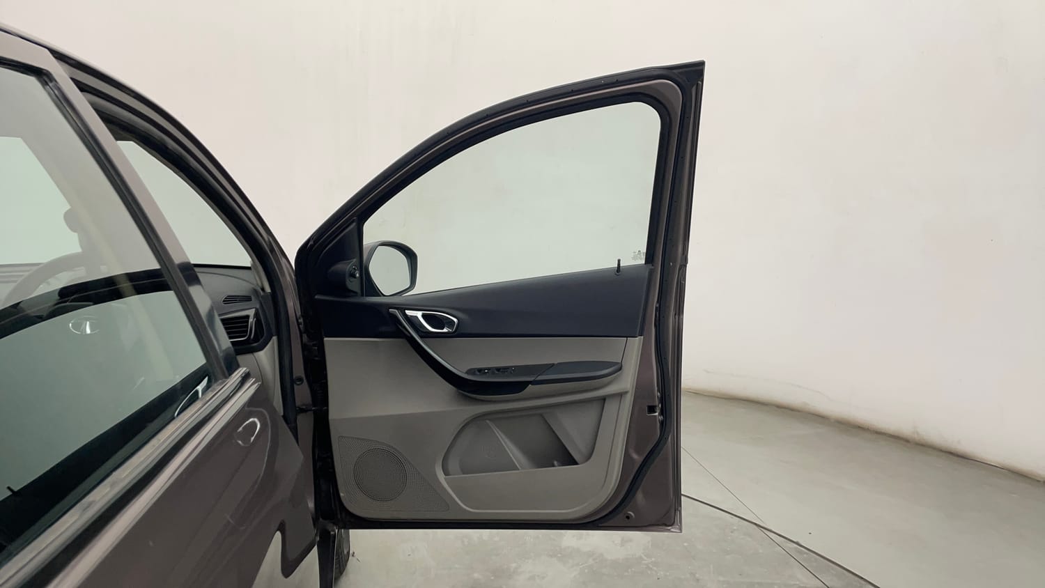 Used 2018 Tata Tiago Revotron XZ Petrol Manual interior RIGHT FRONT DOOR OPEN VIEW