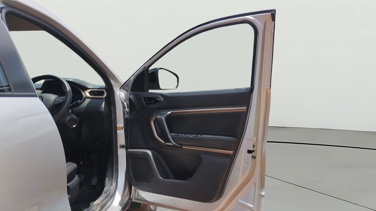 Used 2021 Renault Kiger RXT MT Petrol Manual interior RIGHT FRONT DOOR OPEN VIEW