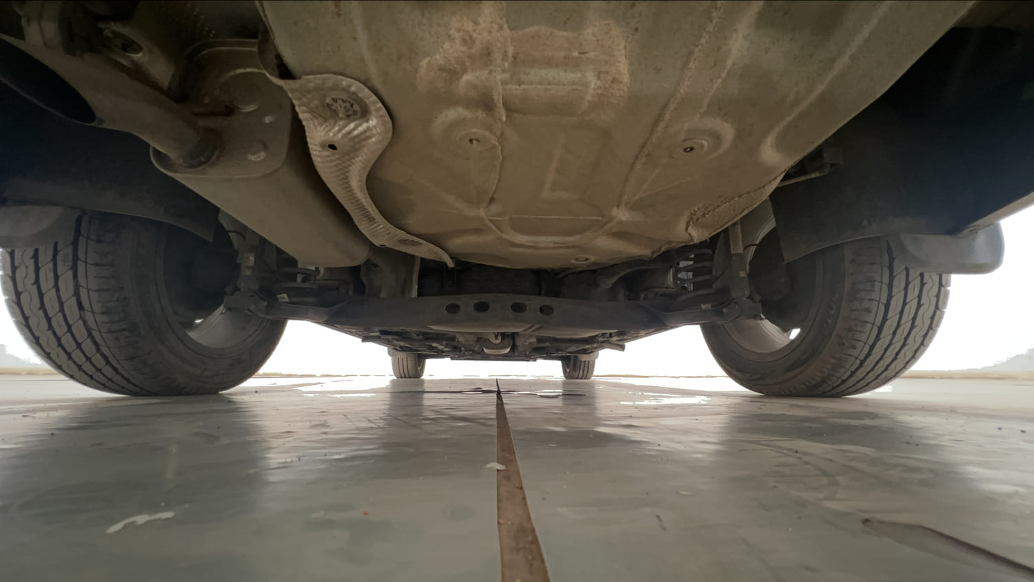 Used 2023 Skoda Slavia Style 1.0L TSI MT Petrol Manual extra REAR UNDERBODY VIEW (TAKEN FROM REAR)