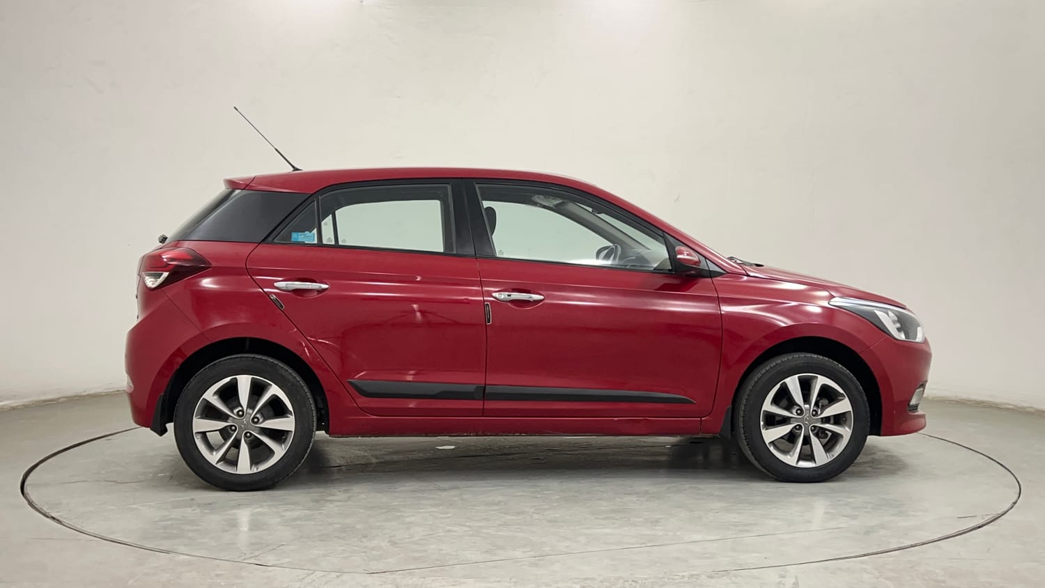 Used 2015 Hyundai Elite i20 Asta 1.2 Petrol Manual exterior RIGHT SIDE VIEW